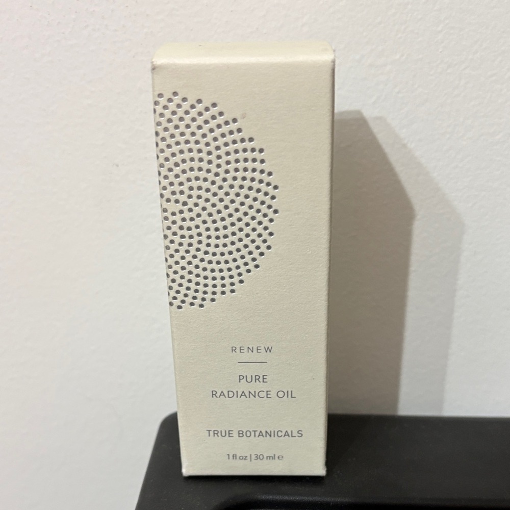 True Botanicals Renew Pure Radiance Oil - Cream